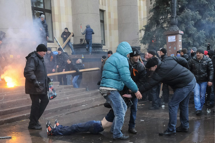 Kharkov, March 1, 2014.(Reuters / Stringer)