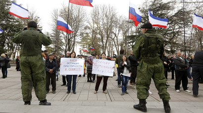 Crimea creates own military by swearing in self-defense units