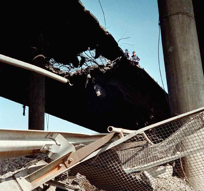Photo released 11 May 1999 by the official Yugoslav news agency, Tanjug shows a view of a bridge on the Belgrade-Nis highway, 90 km south of Belgrade which was reportedly damaged during NATO air strikes the night before (AFP Photo)