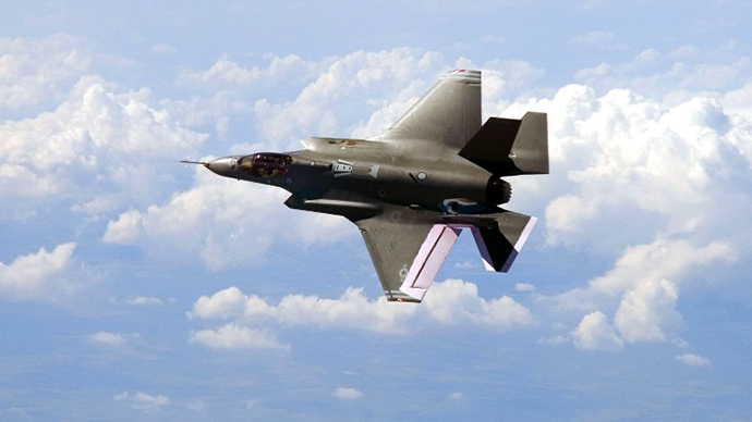 ​Software problems will set back F-35 joint strike fighter another year – report