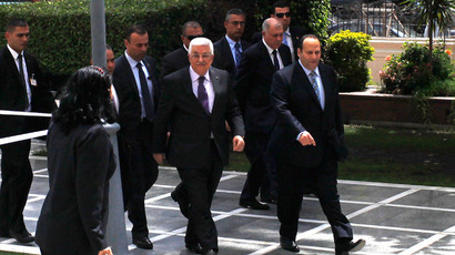 ​President Abbas threatens to disband Palestinian Authority if Israeli talks fail