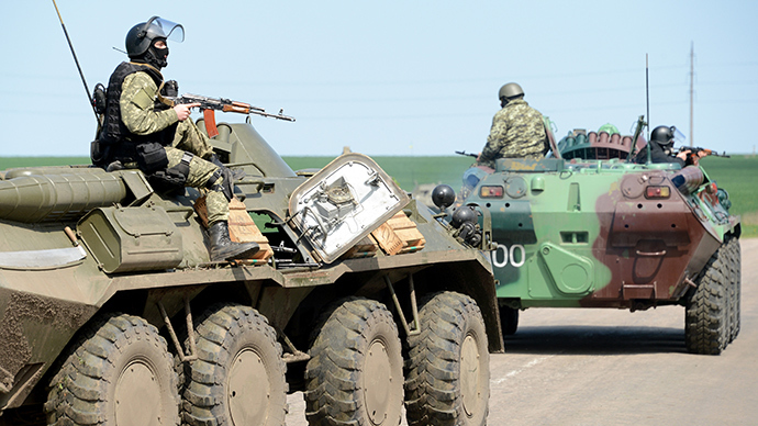 Kiev military op: Ukrainian army tanks, APCs, troops attack Slavyansk
