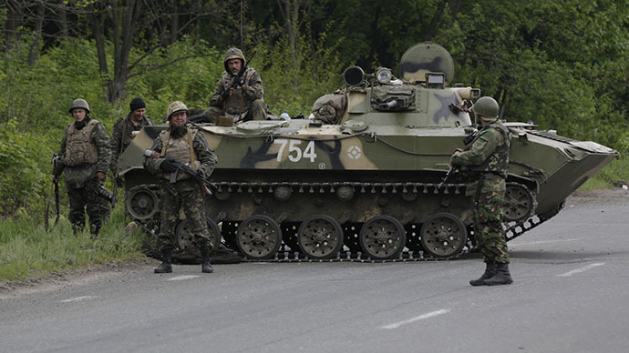 Kiev’s troops roll through E.Ukraine in ‘bid to disrupt voting’ – self-defense forces
