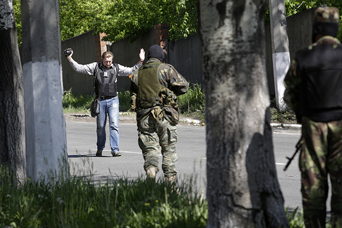  Donetsk, May 6, 2014. (Reuters / Konstantin Chernichkin)