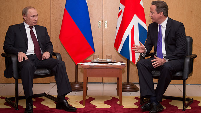 Putin and Cameron meet in France, 'avoid handshake' upon greeting