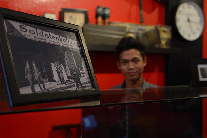 Soldatenkaffe "The Soldiers' Cafe" in Bandung, Indonesia (AFP Photo / Adek Berry)