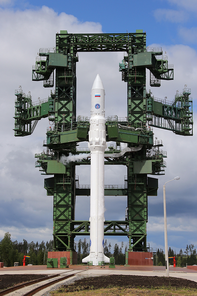 Angara-1.2PP space rocket getting refueled at Russiaâs Plesetsk Cosmodrome (RIA Novosti / Vitaly Belousov)