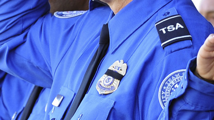 TSA agent stops man from boarding plane, questions existence of the District of Columbia