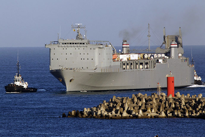 The US cargo ship MV Cape Ray arrives in the port of Gioia Tauro, southern Italy, early on July 1, 2014, as it waits for the arrival of the ARK FUTURE ship from Syria to load Syrian chemical weapons materials to be destroyed. (AFP Photo / Mario Tosti)