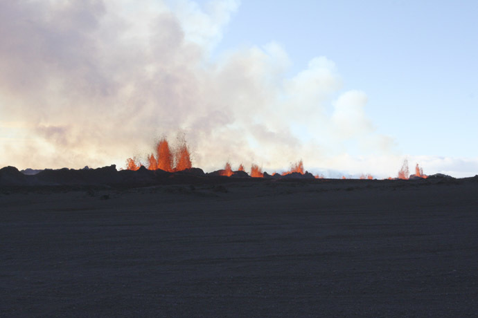 Lava fountains are pictured at the site of a fissure eruption near Iceland's Bardarbunga volcano September 2, 2014. (Reuters/Armann Hoskuldsson)