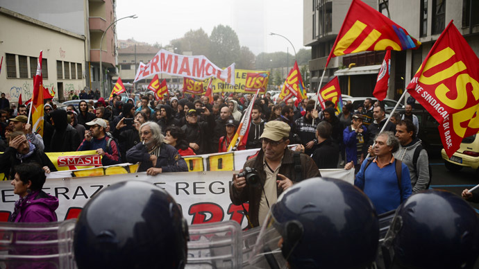 Milan protests as EU leaders arrive for job conference (VIDEO)