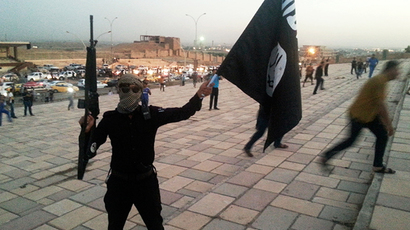 ISIS takes British hostage John Cantlie to besieged Kobani
