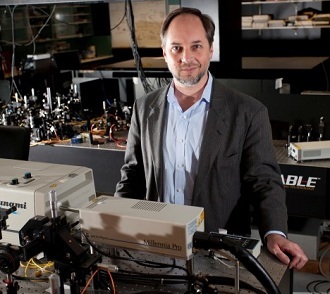 The Director of Griffithâs Centre for Quantum Dynamics, Professor Howard Wiseman (Griffith University)