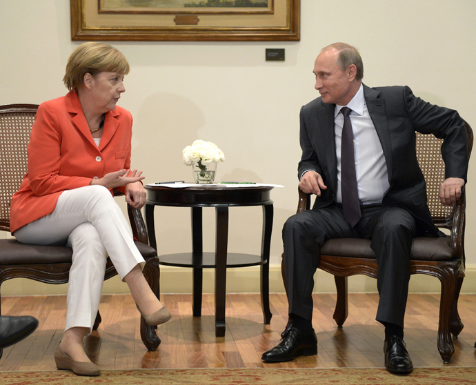 Russian President Vladimir Putin and German Chancellor Angela Merkel after their meeting in Rio de Janeiro (RIA Novosti / Aleksey Nikolskyi)