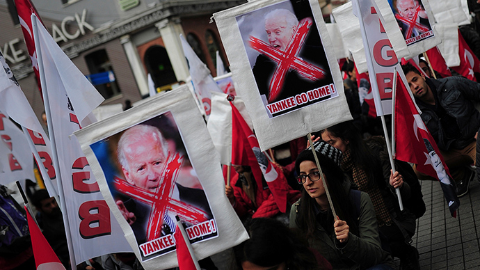 ‘Biden get out!’ Turks protests US VP visit to Istanbul (PHOTOS, VIDEO)