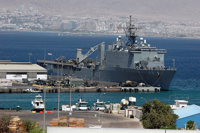 The USS Ashland (Reuters / Abraham Faroujian AJ / AH)
