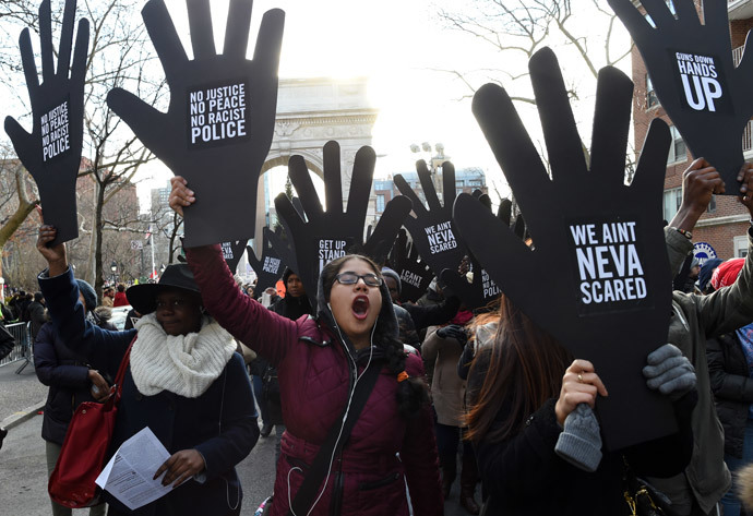 Protesters march on 5th Avenue during the Millions March NYC on December 13, 2014 in New York.( AFP Photo / Don Emmert)