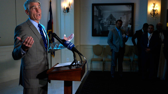 Outgoing senator urged to release full CIA torture report