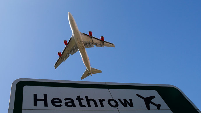 Ebola nurse cleared to fly by Heathrow, screening procedure slammed