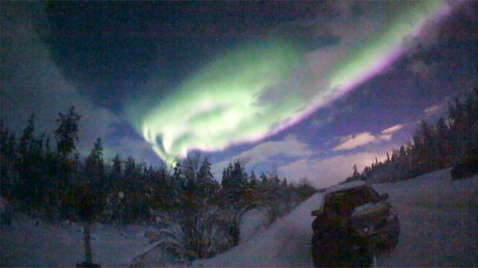 Stunning skies of bright greens: Aurora borealis illuminates Russia's north (PHOTOS, VIDEOS)