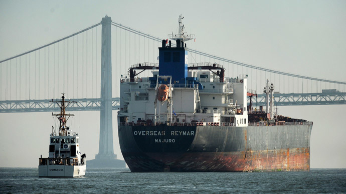 ​Major oil traders book tankers for stockpiling crude at sea – report