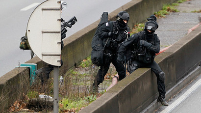 Up to 6 terror cell members may be at large after Paris attacks – police