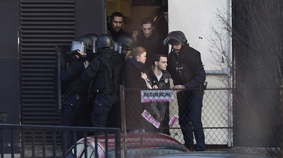 Paris gunman’s partner ‘crossed into Syria’ – report