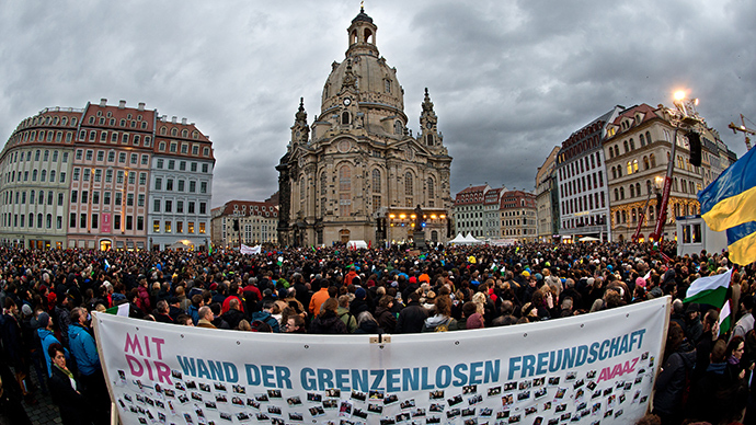#Lovestorm: 35,000 protest racism, xenophobia in Germany’s Dresden