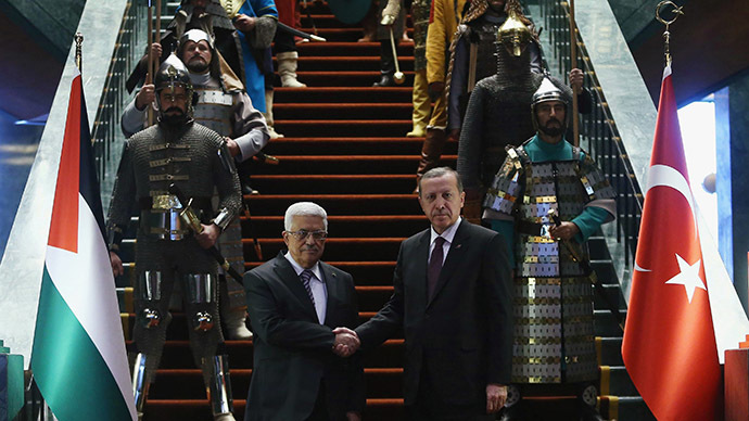 Erdogan welcomes Abbas in Ottoman Empire style ceremony
