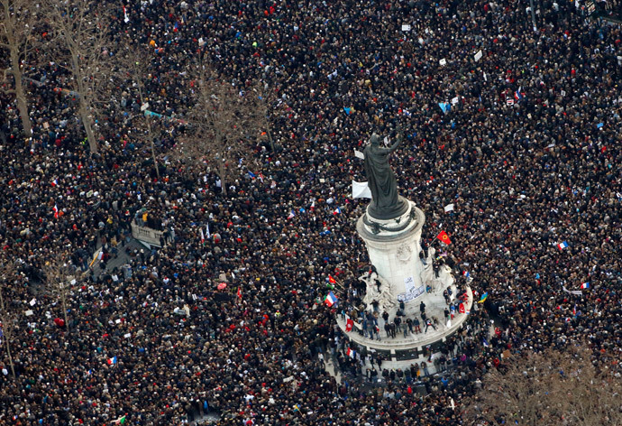 Aerial view taken on January 11, 2015 of the Unity rally âMarche Republicaineâ at the Place de la Republique (Republique's square) in Paris in tribute to the 17 victims of a three-day killing spree by homegrown Islamists. (AFP Photo / Kenzo Tribouillard)