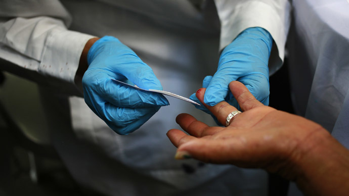 Woman in UK Midlands tested for Ebola