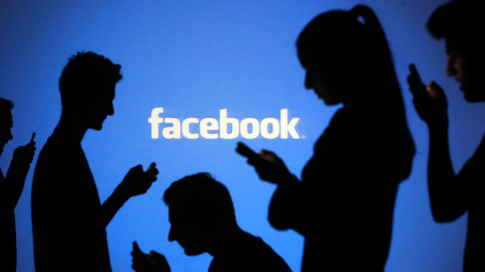 ​New Illinois cyber bully law lets teachers access students' social media