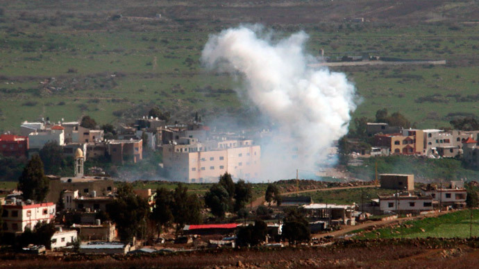Smoke rises from shells fired from Israel over al-Wazzani area in southern Lebanon January 28, 2015. (Reuters / Karamallah Daher)