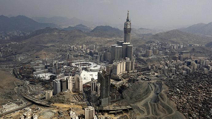 An aerial view is seen of the Grand Mosque on the second day of Eid al-Adha in the holy city of Mecca October 5, 2014. (Reuters/Muhammad Hamed)