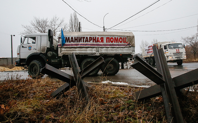 A Russian convoy of trucks carrying humanitarian aid for Ukraine in Donetsk region (Reuters / Maxim Shemetov)