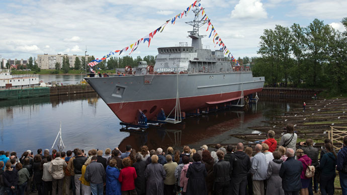 Huge Russian fiberglass minesweeper to join Navy in November