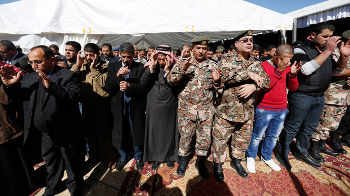 ‘Crucify them!’ Muslim leaders condemn ISIS execution of Jordanian pilot