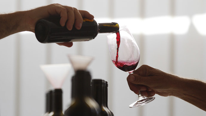 Drink some wine to boost your liver and lose weight - study