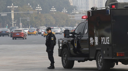 100+ assailants attack checkpoint in China’s Inner Mongolia with tear gas, burn vehicles
