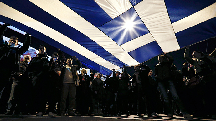 ‘Dying out of poverty!’ Thousands gather for anti-austerity rally in Athens (VIDEO)