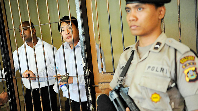 Death row Aussies in Indonesia: Australia wants clemency, threatens ‘pulling foreign aid’