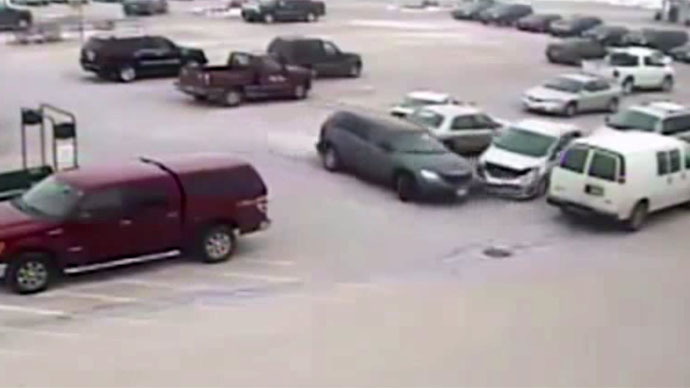92-year old Wisconsin man hits 9 cars in Piggly Wiggly parking lot (VIDEO)