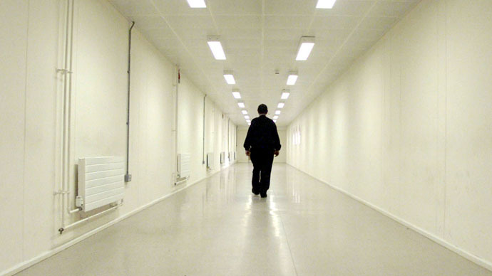 ​‘Expensive, ineffective & unjust’: MPs urge end to indefinite migrant detention