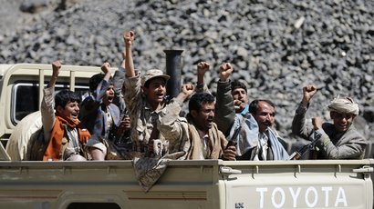 Saudi Arabia moves heavy arms to border with chaos-stricken Yemen