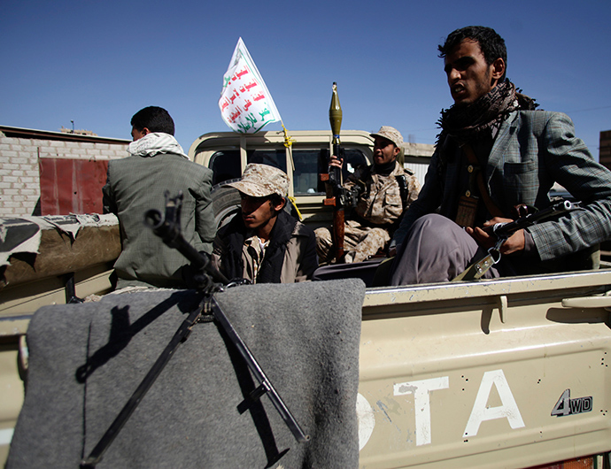 Houthi militants (Reuters / Mohamed al-Sayaghi)