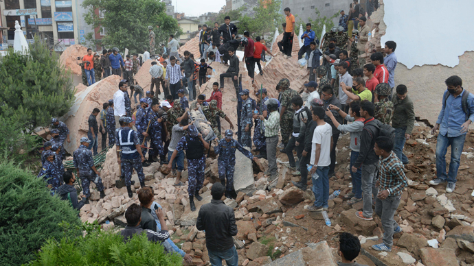 Over 1,800 killed after 7.9-magnitude earthquake strikes Nepal