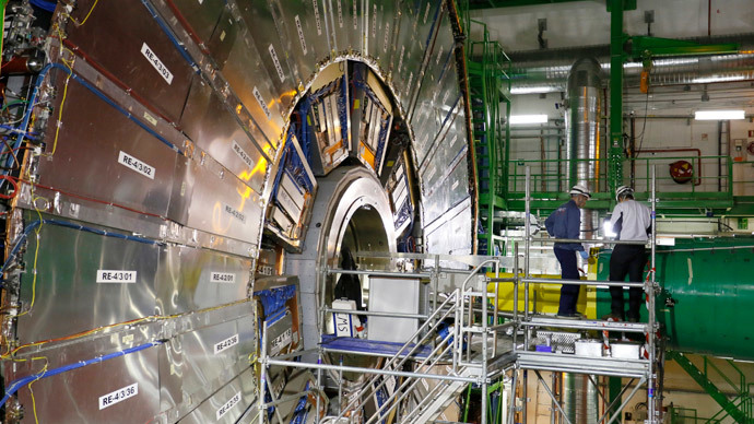 Revamped Large Hadron Collider smashes first photons after 2-yr break