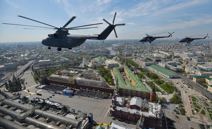 A Mil Mi-26 Halo helicopter at the military parade to mark the 70th anniversary of Victory in the 1941-1945 Great Patriotic War. (RIA Novosti/Vladimir Astapkovich)