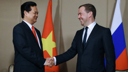 Vietnam signs free trade deal with Russia-led EEU economic bloc