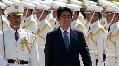 Abe's views on WWII risk 'disgracing honor of Japanese people' - former leaders